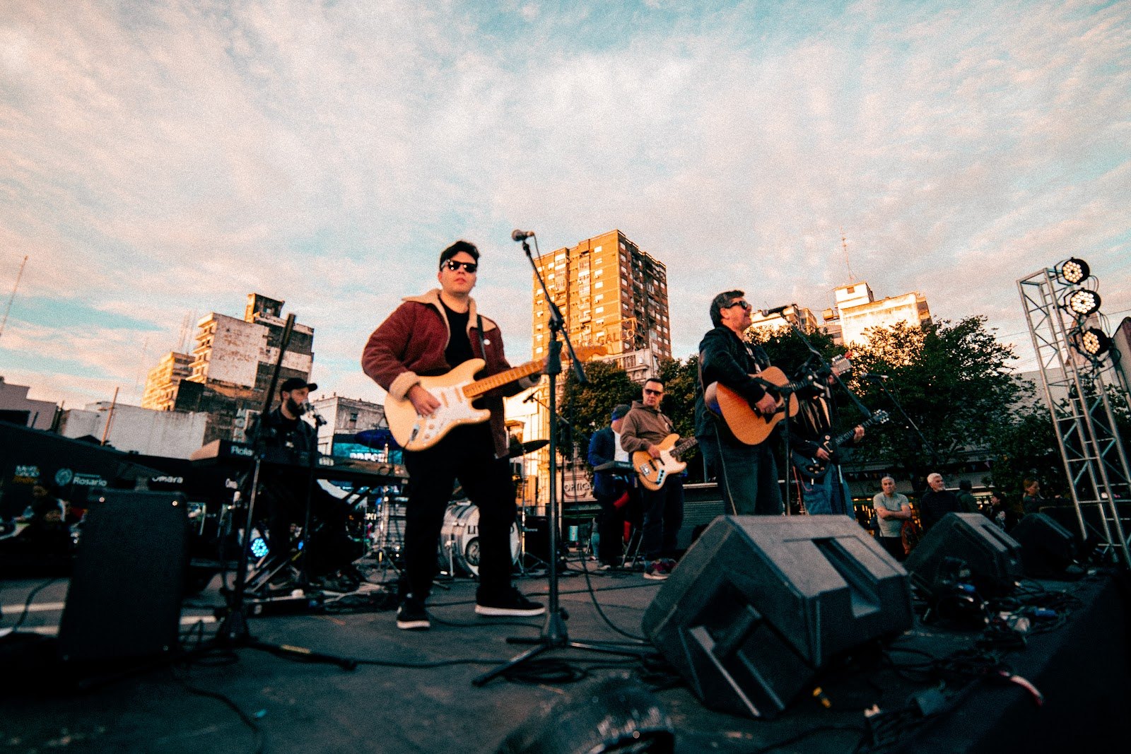 LIVERBIRD en vivo